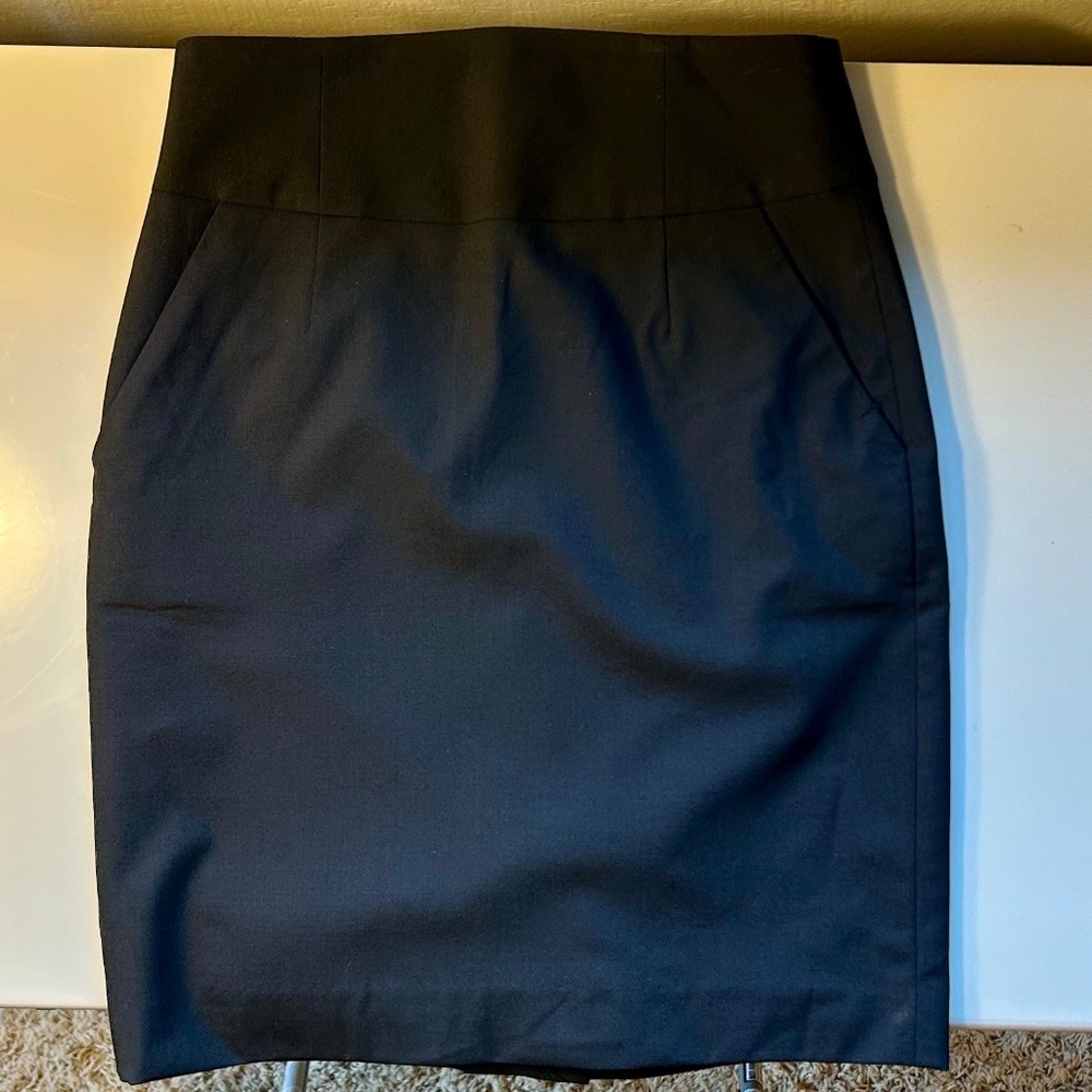 Banana‎ Republic Black Pencil Skirt With Side Pockets Size 00